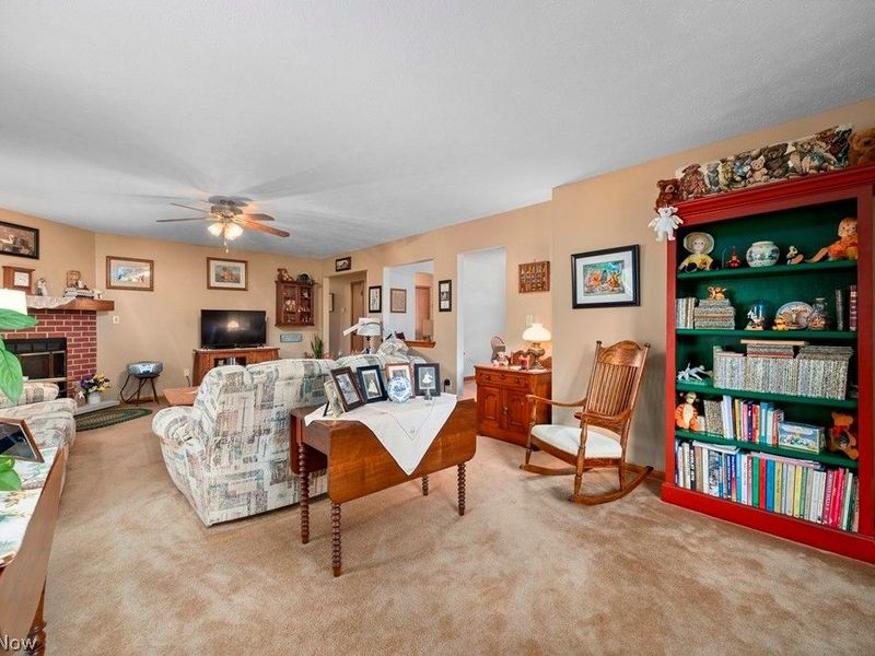 7611 Bronson Road, Olmsted Township, OH 44138 Photo 12