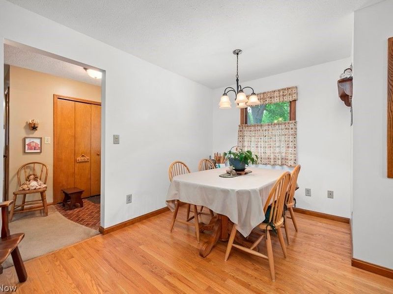 7611 Bronson Road, Olmsted Township, OH 44138 Photo 14