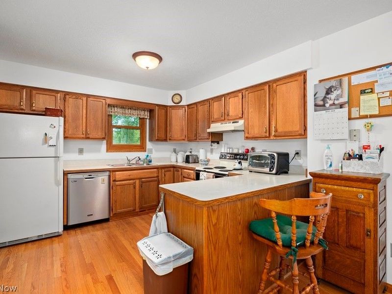 7611 Bronson Road, Olmsted Township, OH 44138 Photo 15