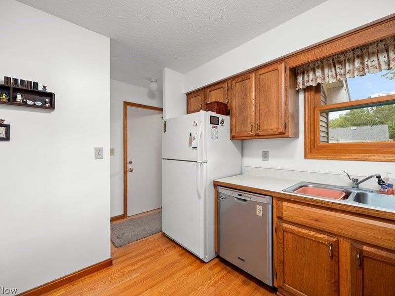 7611 Bronson Road, Olmsted Township, OH 44138 Photo 17