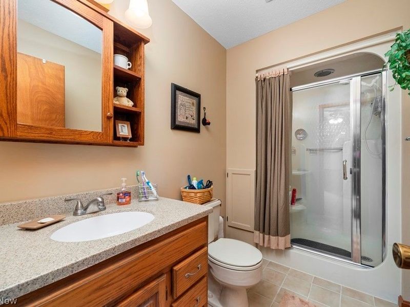 7611 Bronson Road, Olmsted Township, OH 44138 Photo 32
