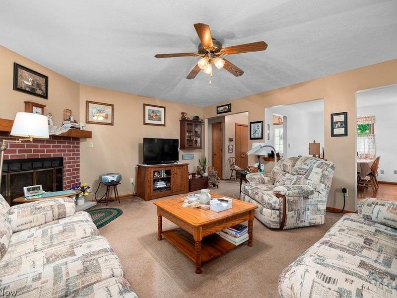 7611 Bronson Road, Olmsted Township, OH 44138 Photo 8