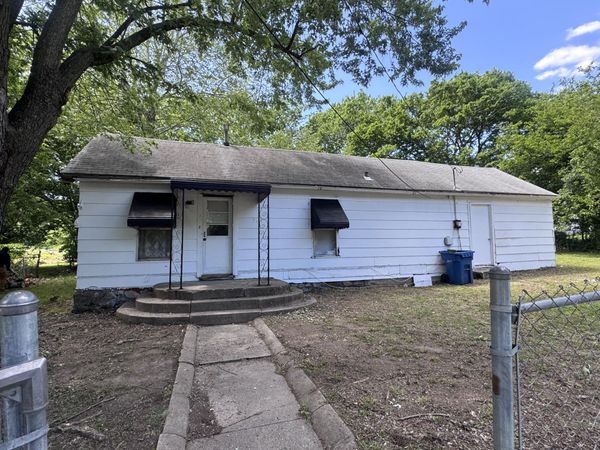 310 N Cox Avenue , Joplin, MO 64801