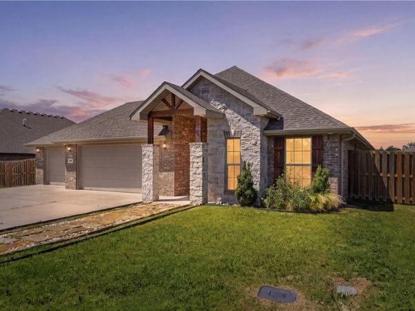 520 Arkansas Black, Centerton, AR 72712