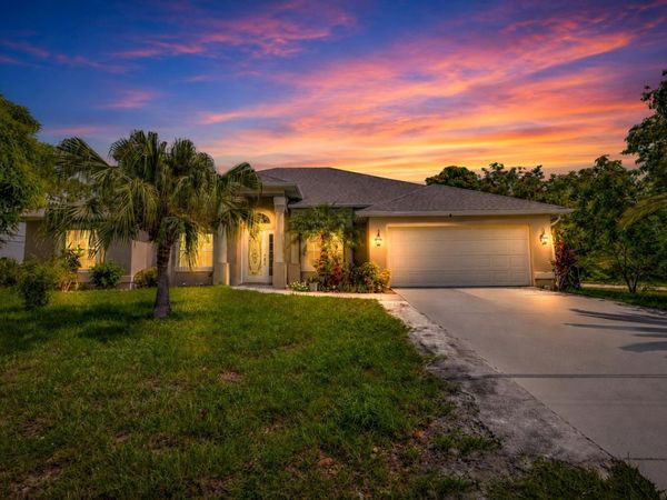 1701 SW Penrose Avenue, Port St. Lucie, FL 34953