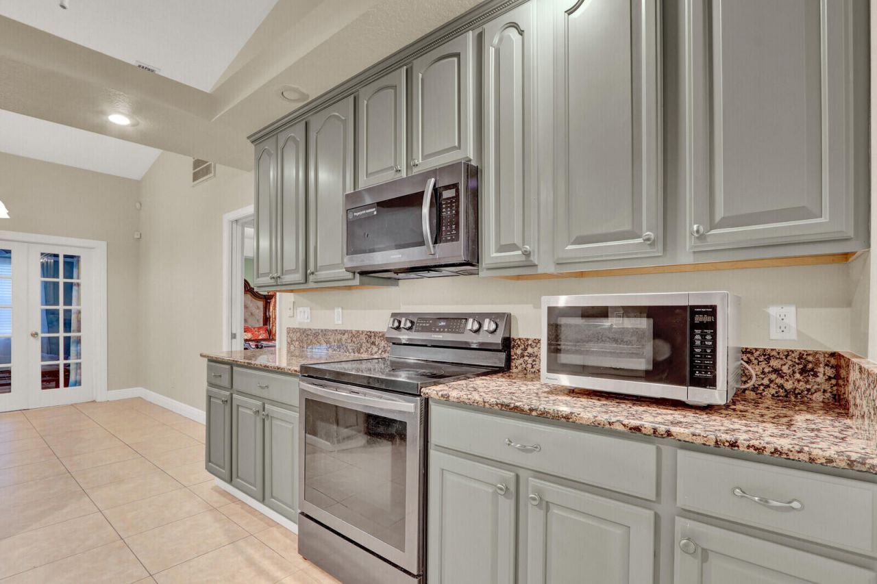 1701 SW Penrose Avenue, Port Saint Lucie, FL 34953 Photo
