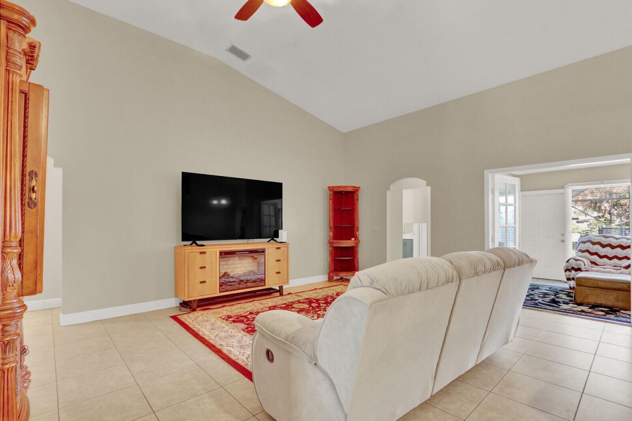 1701 SW Penrose Avenue, Port Saint Lucie, FL 34953 Photo