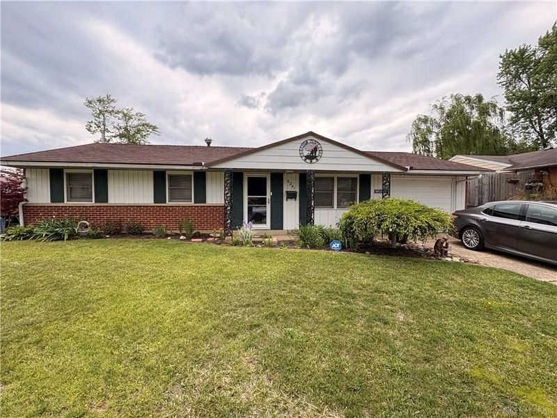 6041 Leycross Drive, Huber Heights, OH 45424 Photo 1