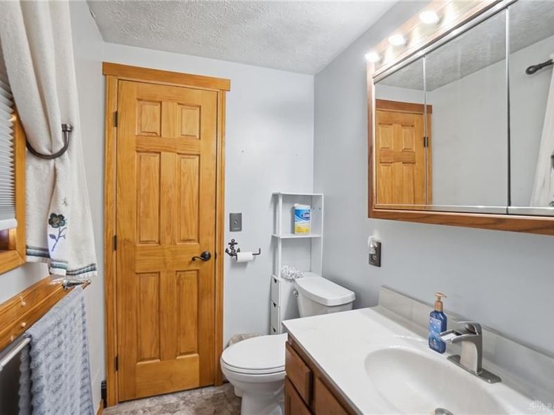 6041 Leycross Drive, Huber Heights, OH 45424 Photo 17