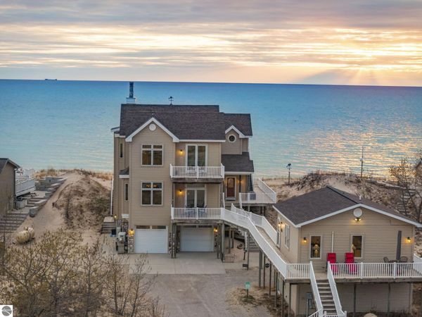 14421 Cathead Bay Drive N, Northport, MI 49670