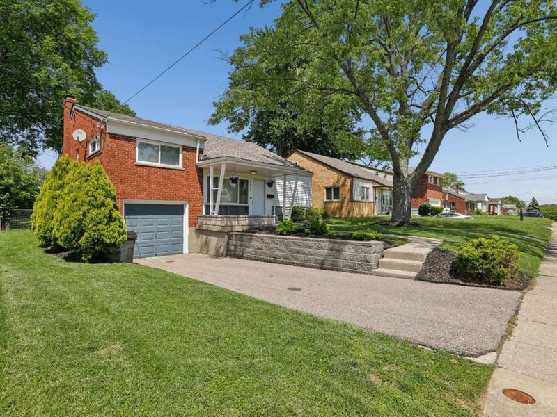 5646 Lawrence Road, Green Township, OH 45248 Photo 2