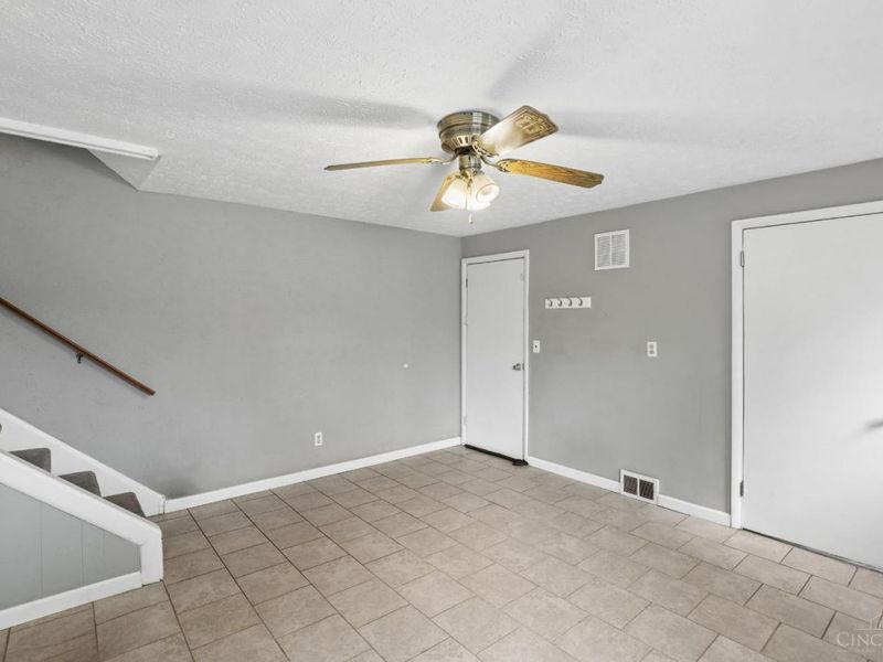 5646 Lawrence Road, Green Township, OH 45248 Photo 29