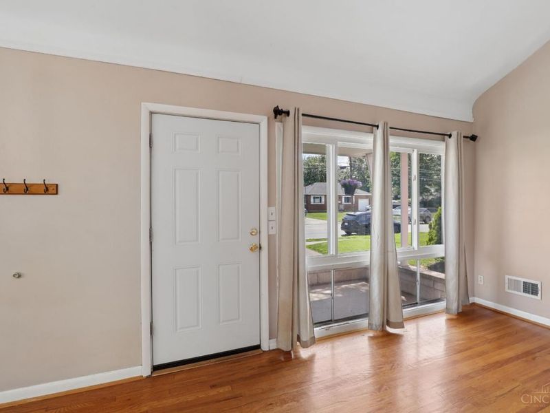 5646 Lawrence Road, Green Township, OH 45248 Photo 4