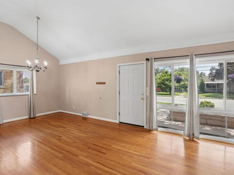 5646 Lawrence Road, Green Township, OH 45248 Photo 5