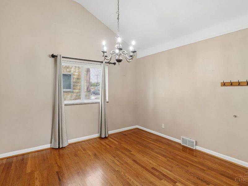 5646 Lawrence Road, Green Township, OH 45248 Photo 8