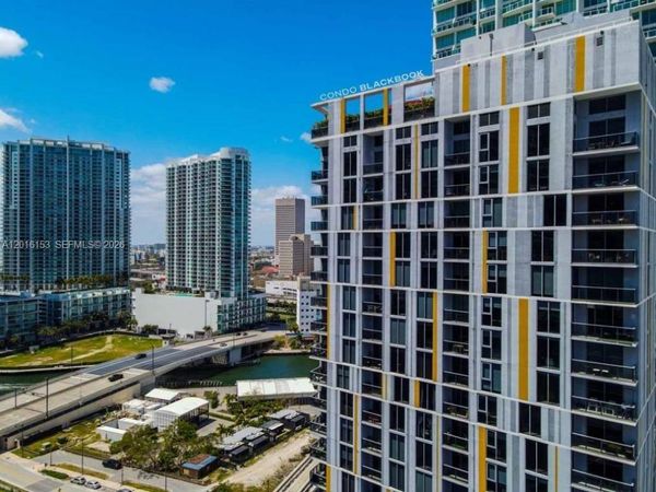 31 SE 6th St , Unit 1904, Miami, FL 33131