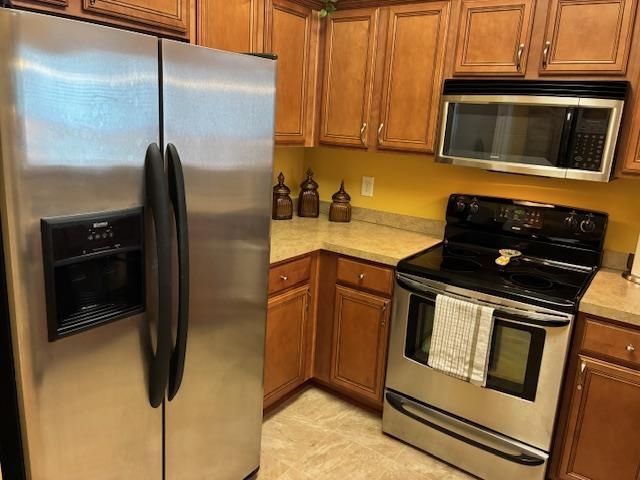 4102 Pinehurst Circle  Photo 12