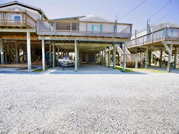 109 Tahiti East Lane, Grand Isle, LA 70358