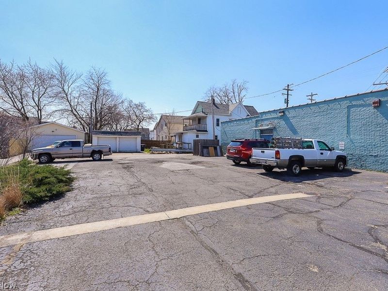 15602 Waterloo, Cleveland, OH 44110 Photo 6