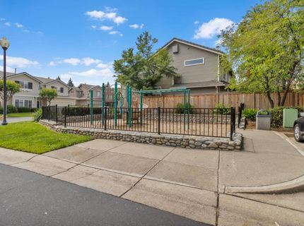 124 Sutcliffe Cir, Folsom, CA 95630 Photo