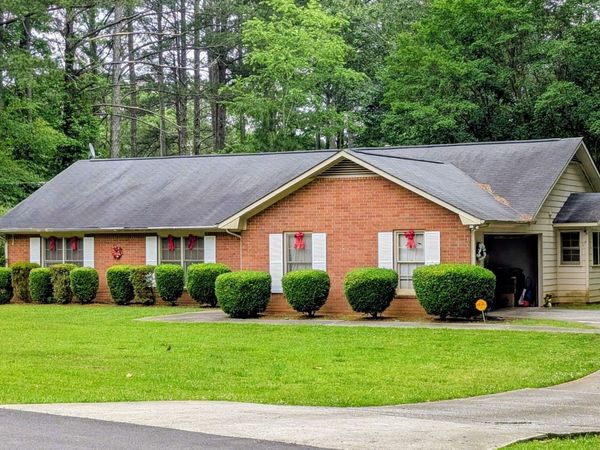 100 Whitney Way, Fayetteville, GA 30214