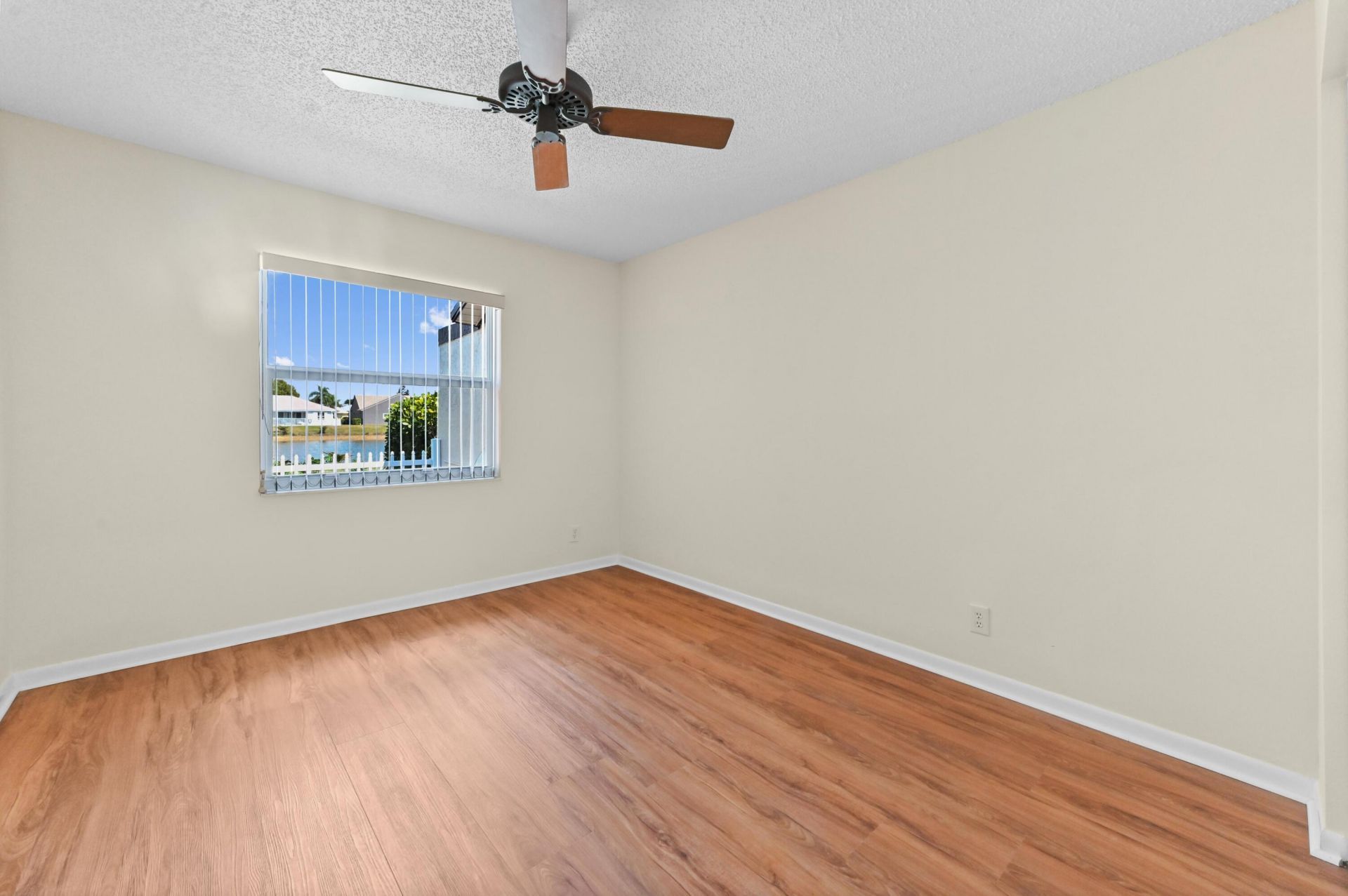 8515 Lake Point Court, Lake Worth, FL 33467 Photo