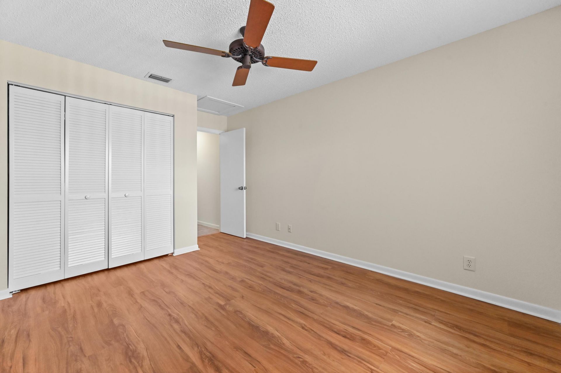 8515 Lake Point Court, Lake Worth, FL 33467 Photo
