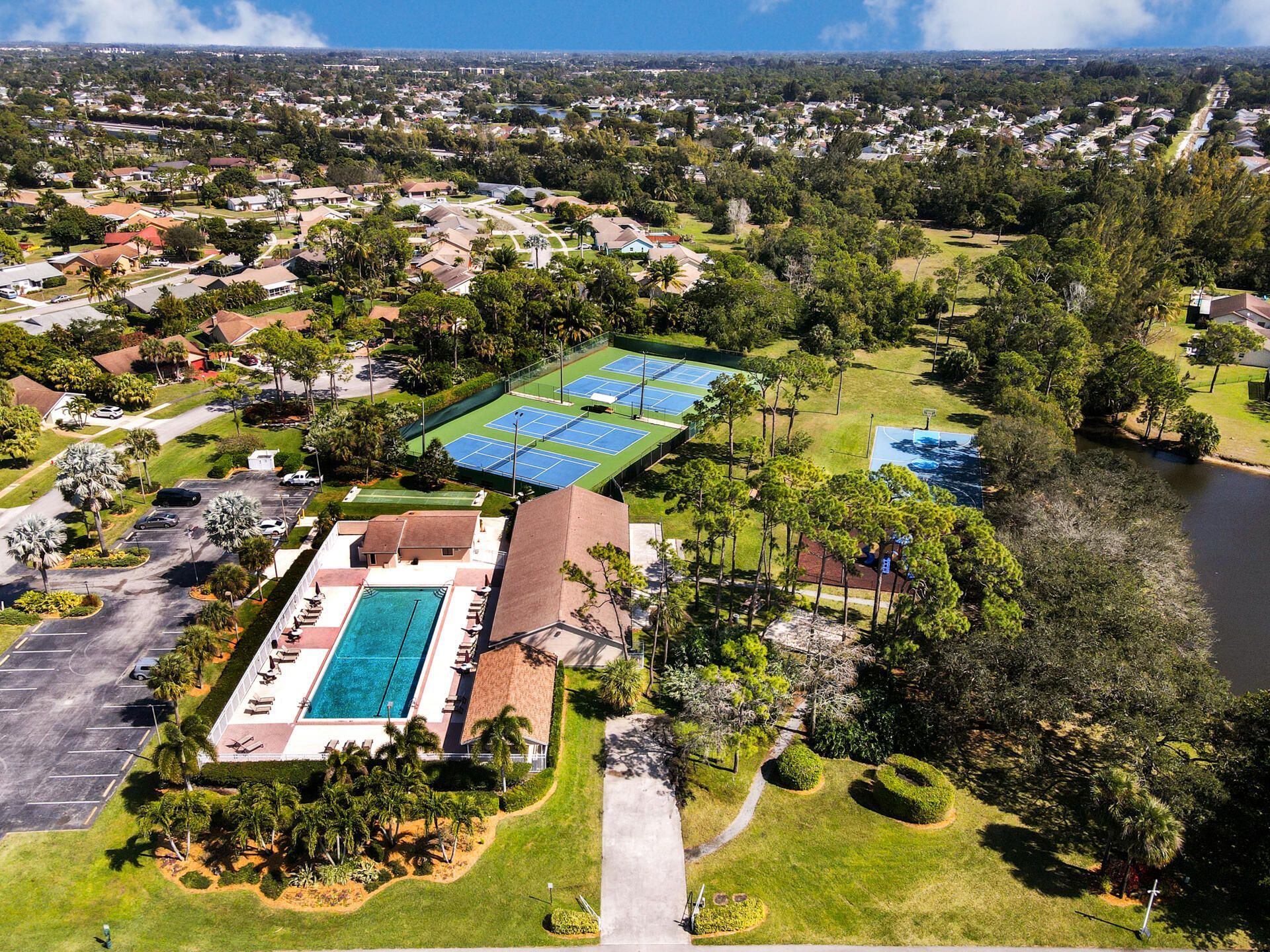 8515 Lake Point Court, Lake Worth, FL 33467 Photo