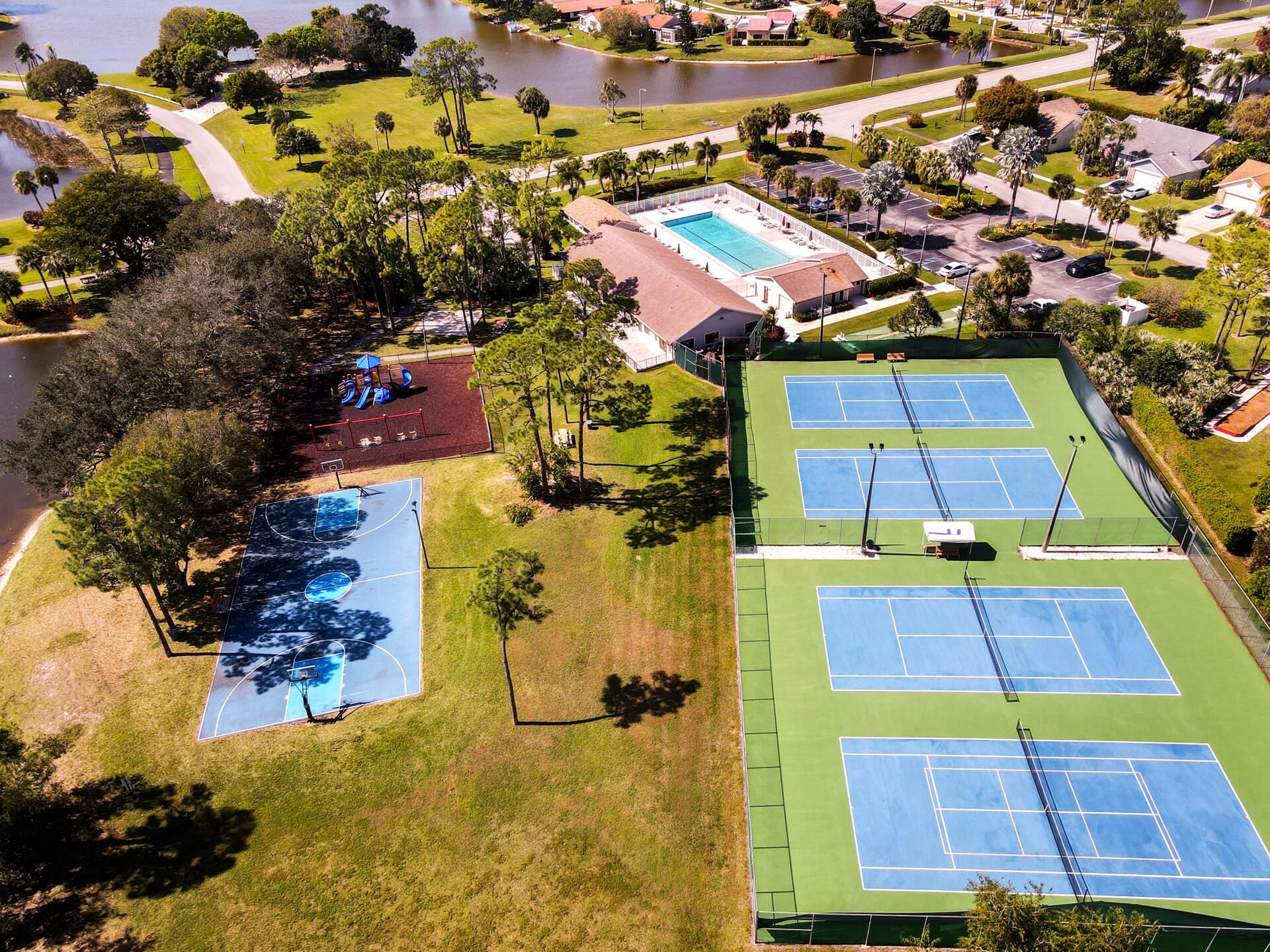 8515 Lake Point Court, Lake Worth, FL 33467 Photo