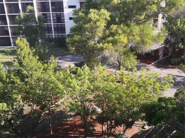 17021 N Bay Rd , Unit 625, Sunny Isles Beach, FL 33160