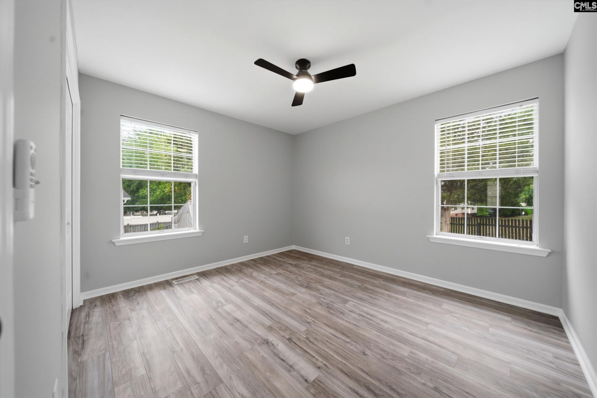 9 Cobblestone Court Photo 12