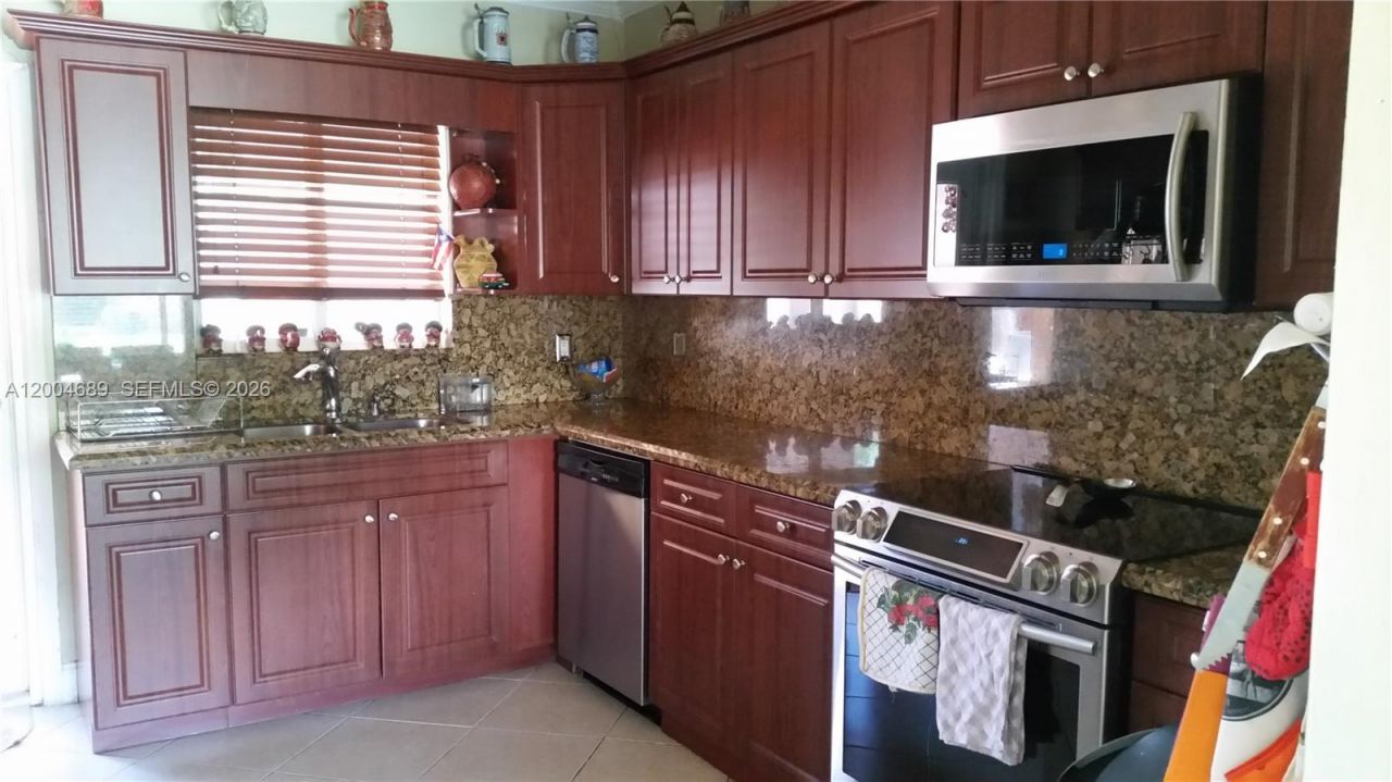 Please Call For Address, South Miami, FL 33143 Photo