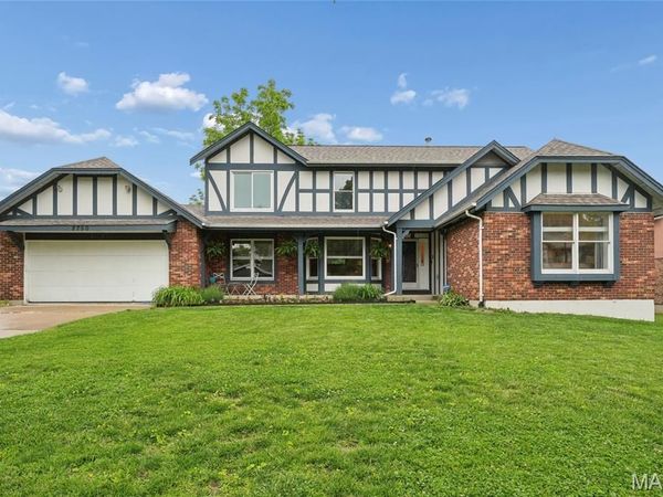 2750 Sherborn Lane , St Charles, MO 63301