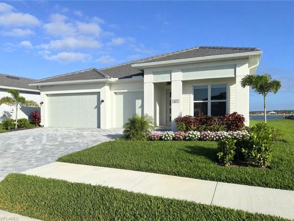 9077 Wisteria WAY, NAPLES, FL 34114