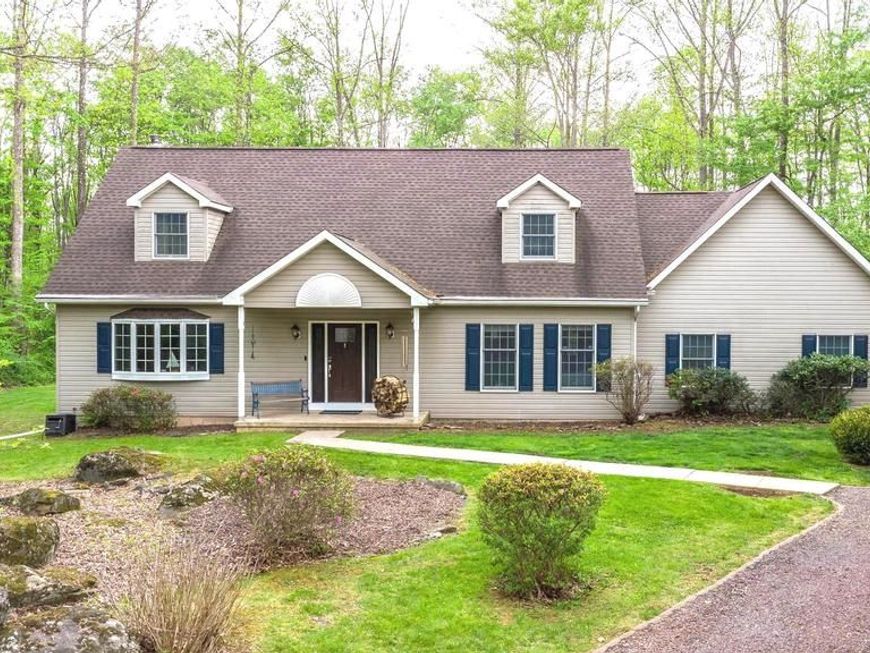 540 Black Walnut Drive, Quakertown, PA 18951 Main Photo