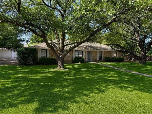2921 Fladger Street , Denton, TX 76207