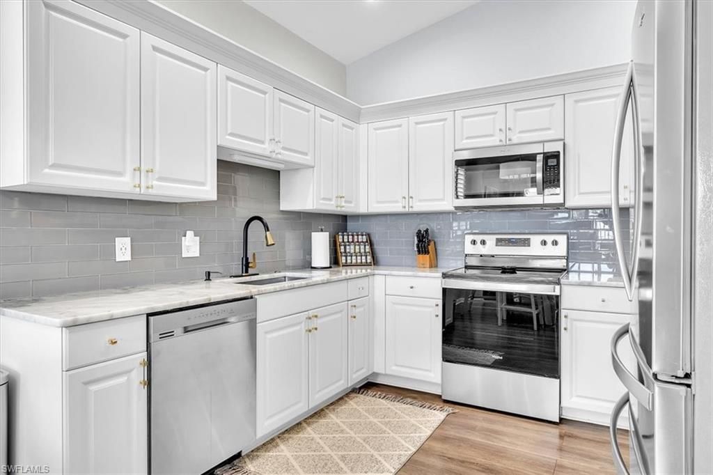3000 Meandering Way, Unit 202, Fort Myers, FL 33905 Photo