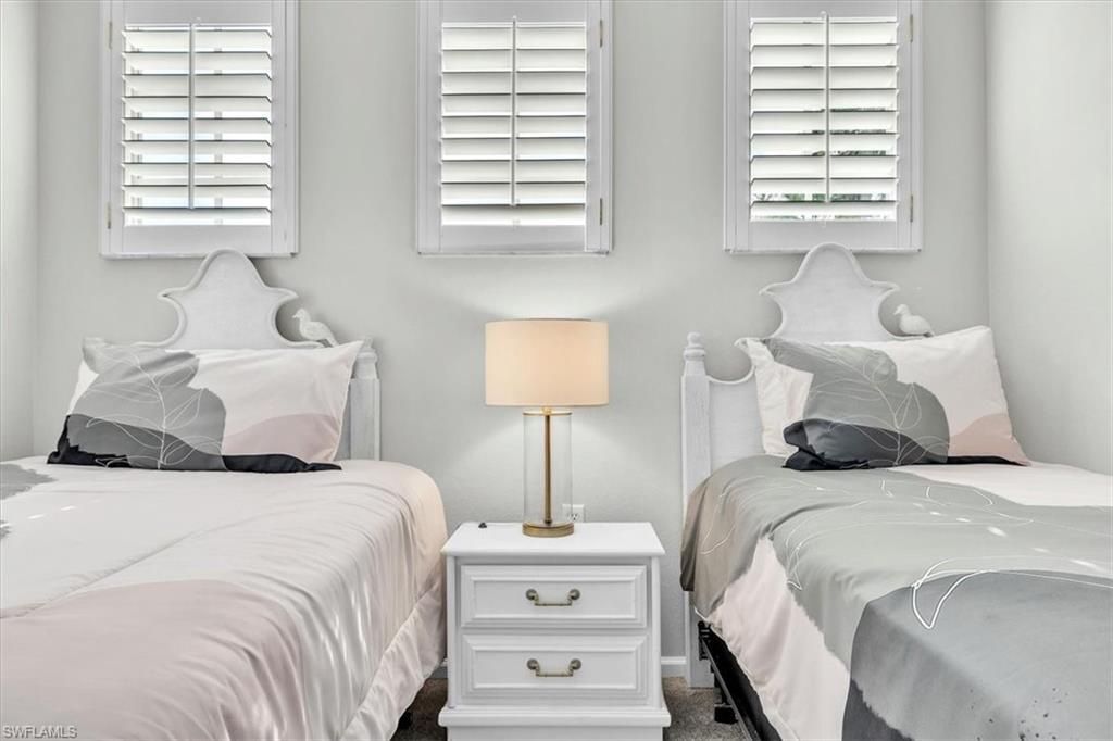 3000 Meandering Way, Unit 202, Fort Myers, FL 33905 Photo