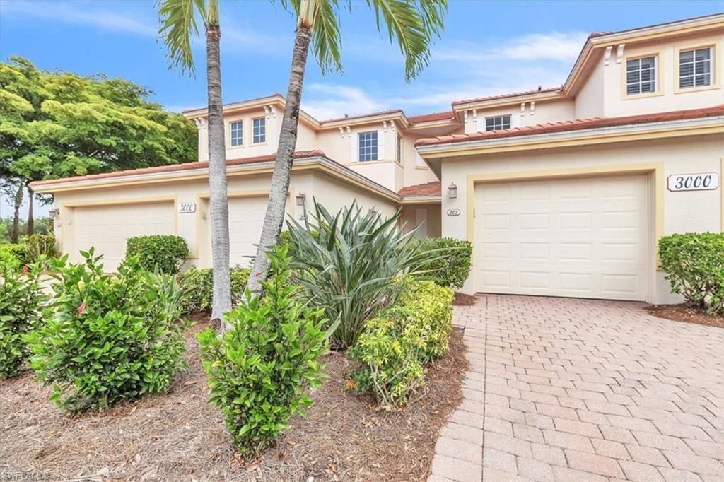 3000 Meandering Way, Unit 202, Fort Myers, FL 33905 Photo