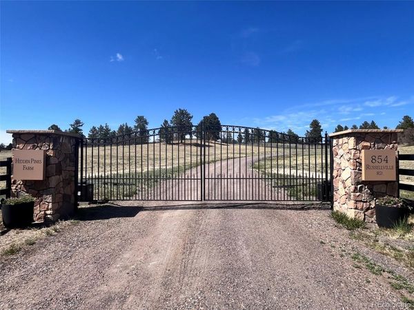 854 N Russellville Road, Franktown, CO 80116