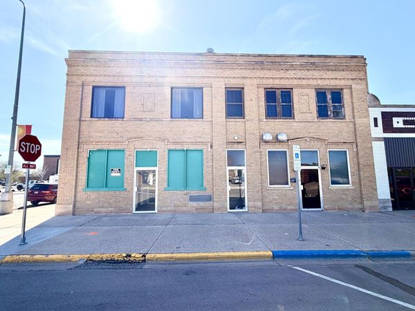 373-377 Wisconsin Ave SW, Huron, SD 57350