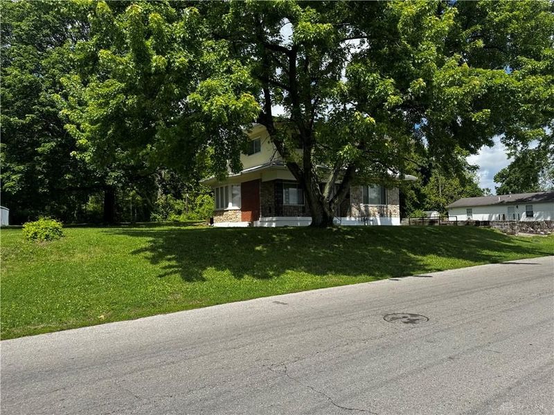 153 Whitmore Avenue, Dayton, OH 45417 Photo 2