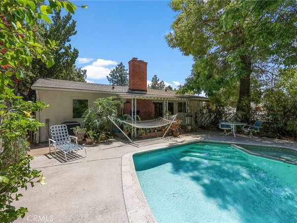 5703 Freeman, La Crescenta, CA 91214