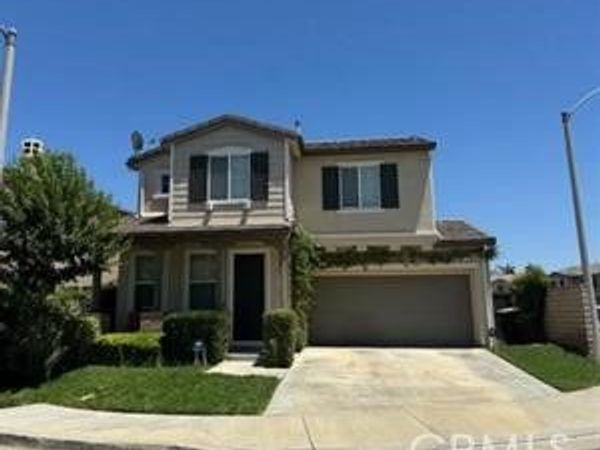 28900 Via Adelena, Valencia, CA 91354