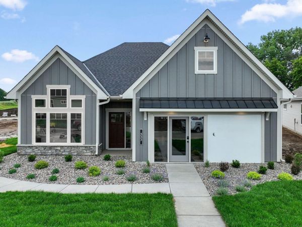 533 Tulare Terrace, Newport, MN 55055