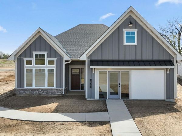 533 Tulare Terrace, Newport, MN 55055