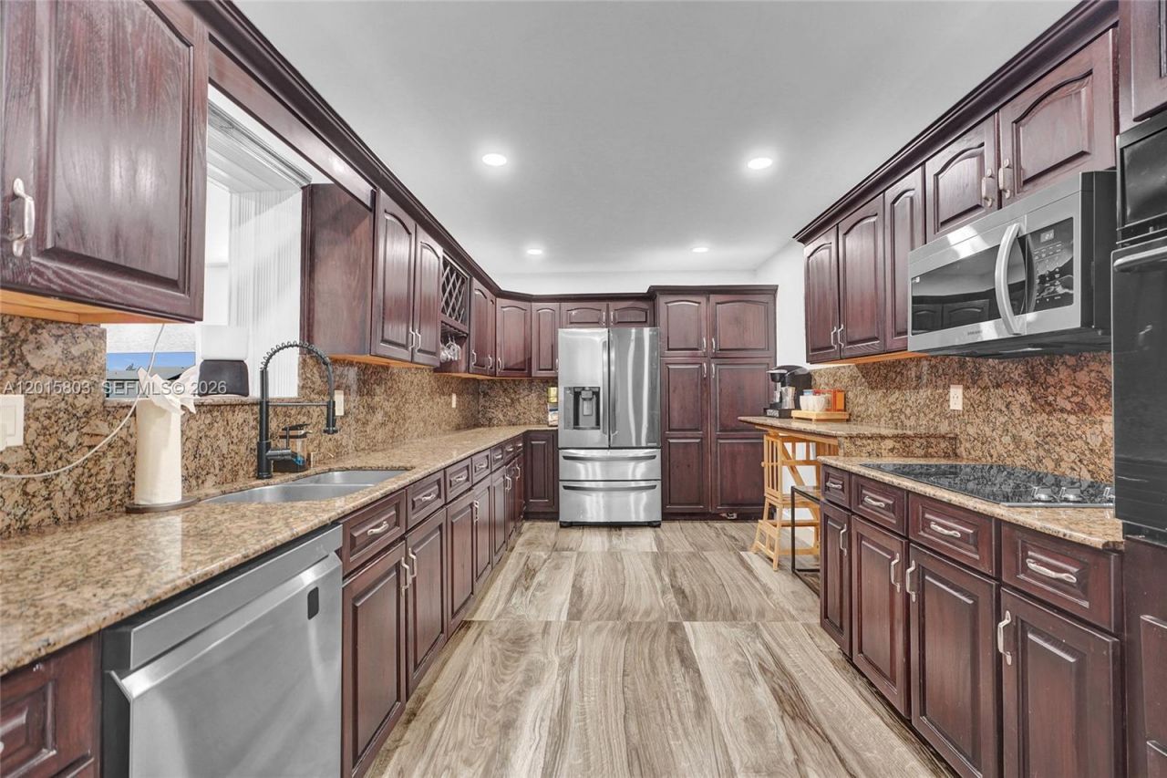 9750 SW 211th St, Unit 9750, Cutler Bay, FL 33189 Photo