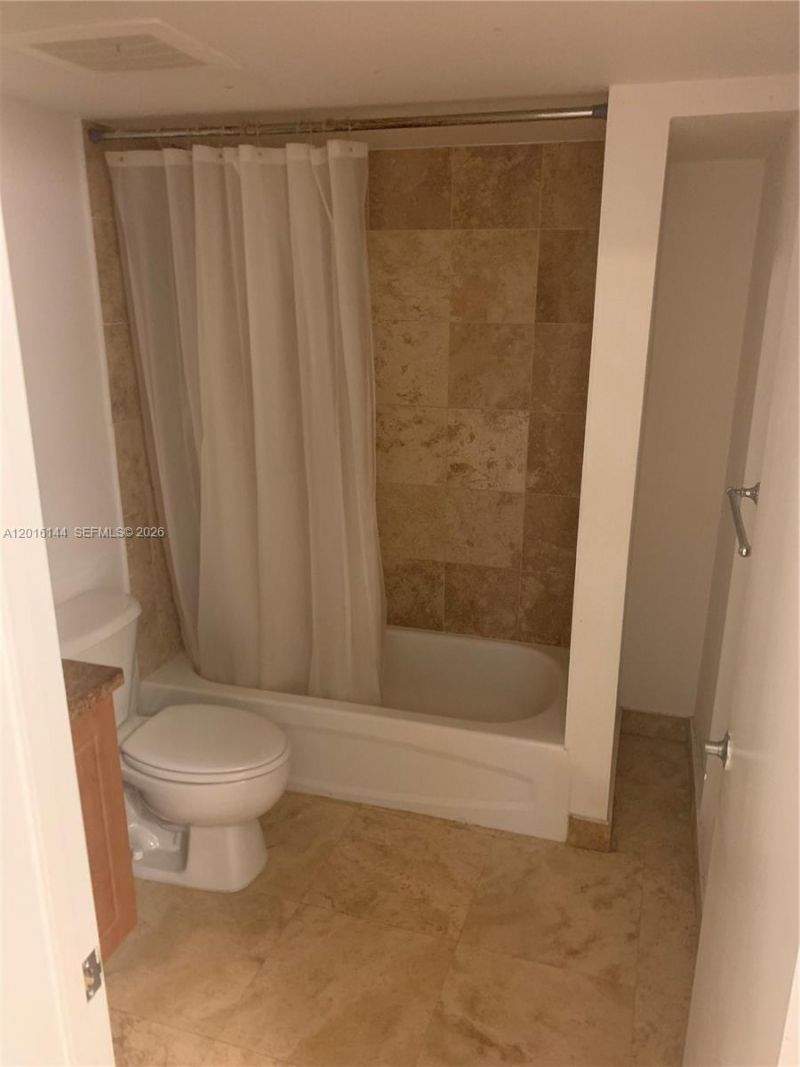 1555 N Treasure Dr, Unit 506, North Bay Village, FL 33141 Photo