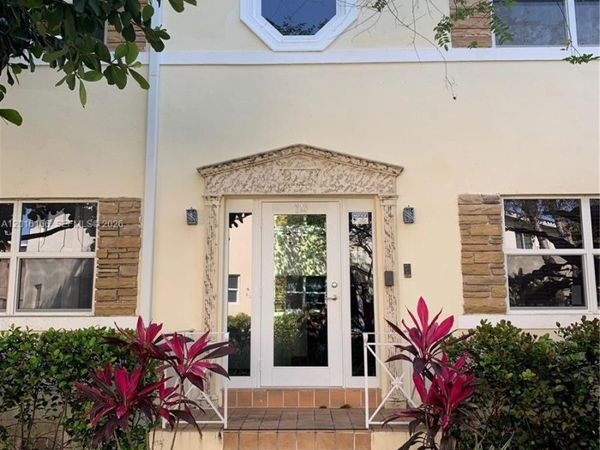 723 NE 91st St , Unit 3C, Miami Shores, FL 33138