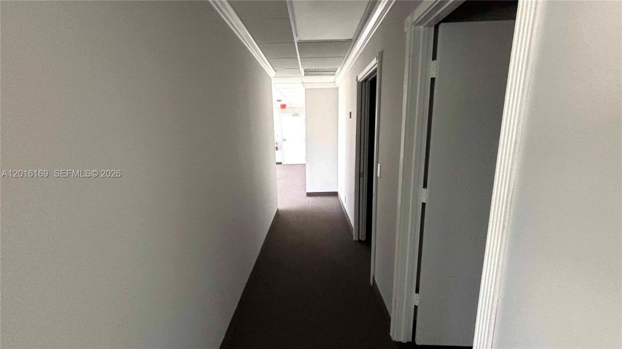 2740 E Oakland Park Blvd , Unit 206, Fort Lauderdale, FL 33306 Photo